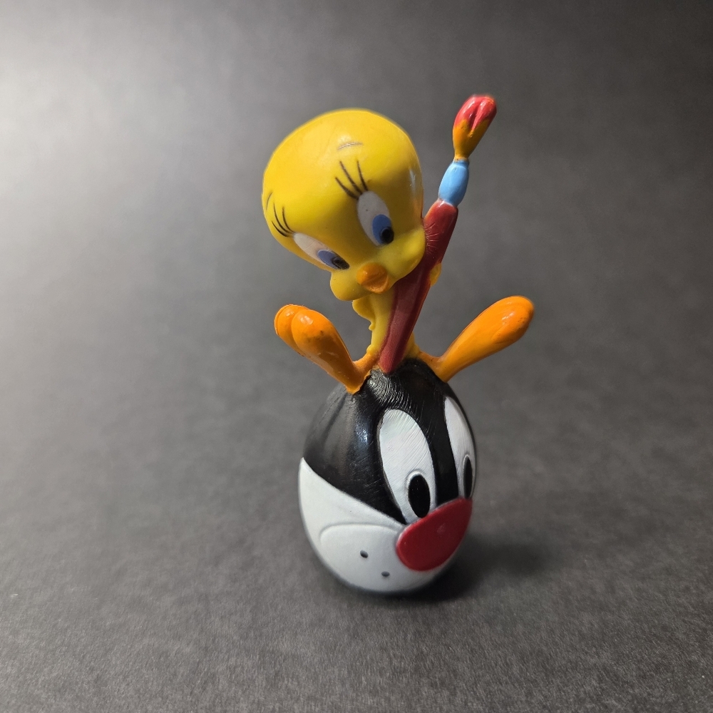 Sylvester And Tweety Bird Figurine Y2K 2000 Warner Bros Paintbrush And Egg Shape